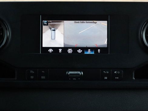 Used 2019 Mercedes-Benz Sprinter 4x4 144 image 35