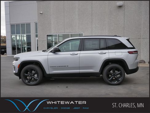 New 2025 Jeep Grand Cherokee Limited image 1