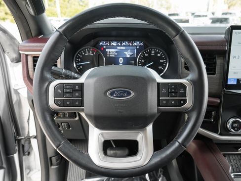 Used 2024 Ford Expedition Max Limited image 8