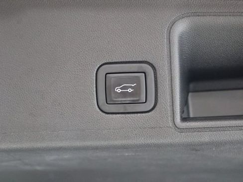 Used 2023 GMC Terrain SLE w/ Driver Convenience Package FWD image 34