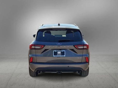 Used 2023 Ford Escape ST-Line Select w/ Tech Pack #2 image 7