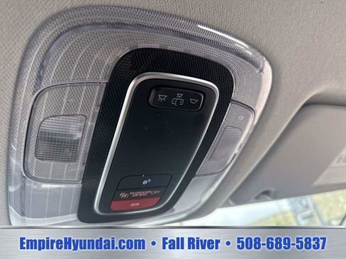Used 2024 Hyundai Kona SEL AWD/4WD image 24