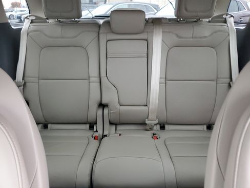 Certified 2023 Lincoln Corsair Reserve image 19