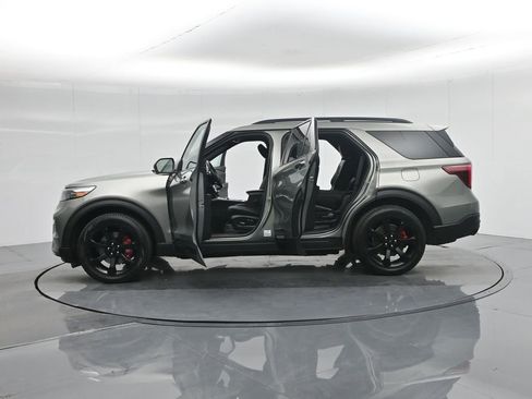 Certified 2020 Ford Explorer ST w/ ST Street Pack image 37