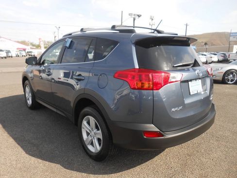 Used 2014 Toyota RAV4 XLE AWD/4WD image 7