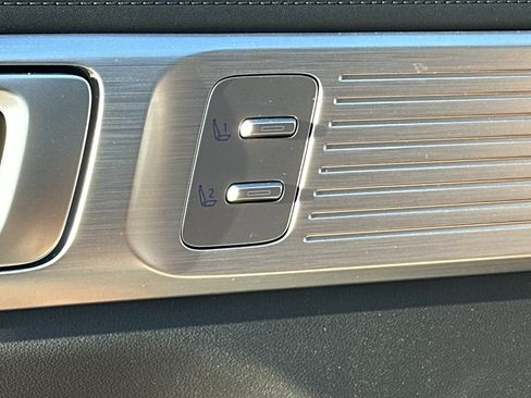 Certified 2025 Hyundai Santa Fe Limited image 11