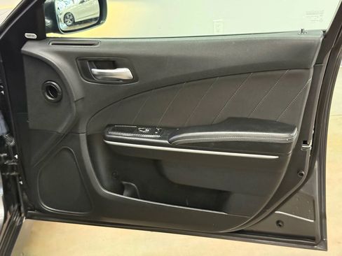 Used 2019 Dodge Charger Scat Pack image 15