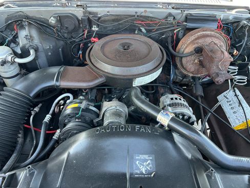 Used 1989 GMC Suburban 2500 AWD/4WD image 21