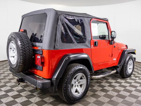 Used 2006 Jeep Wrangler Rubicon AWD/4WD image 10