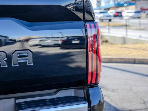 Used 2025 Toyota Tundra Limited image 26