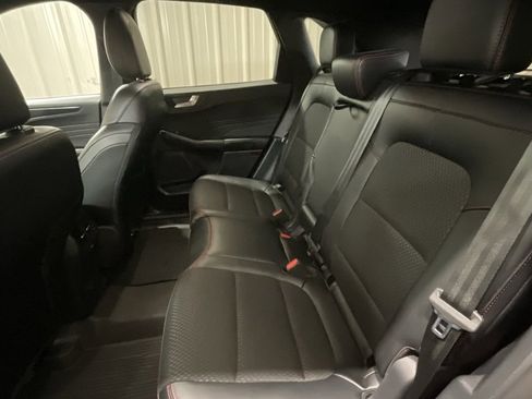 Used 2025 Ford Escape ST-Line Elite image 11