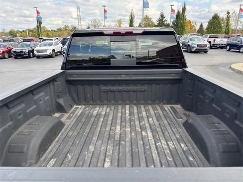 Used 2024 GMC Sierra 2500 Denali image 16