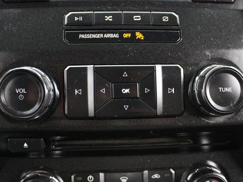 Used 2018 Ford F150 XLT RWD image 28