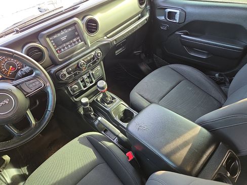 Used 2020 Jeep Wrangler Unlimited Sport image 12