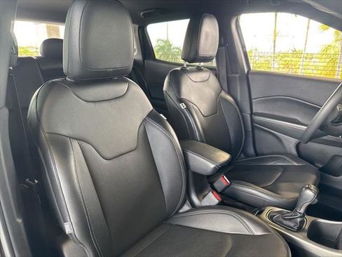 Certified 2021 Jeep Compass Latitude image 36