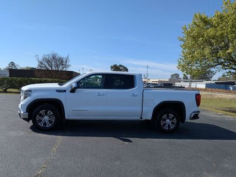 Used 2025 GMC Sierra 1500 SLT image 6