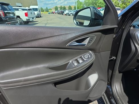 Used 2025 Buick Encore GX Preferred FWD image 15