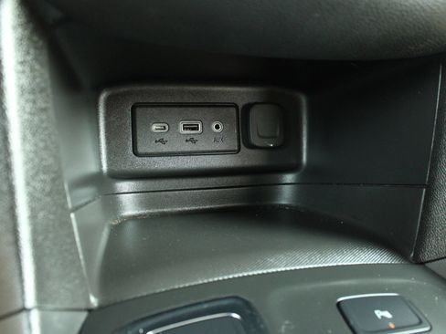 Used 2022 Chevrolet Equinox LT AWD/4WD image 38