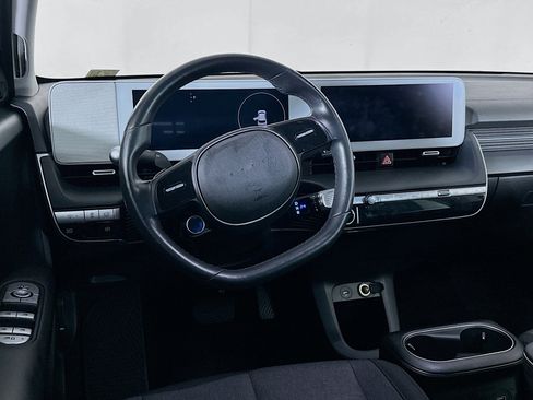 Used 2024 Hyundai Ioniq 5 SEL RWD image 18