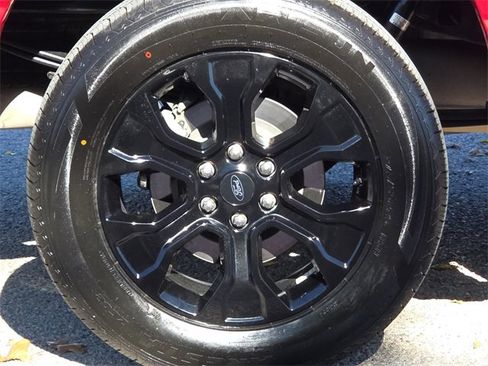 Certified 2023 Ford F150 Platinum w/ Equipment Group 701A High image 9