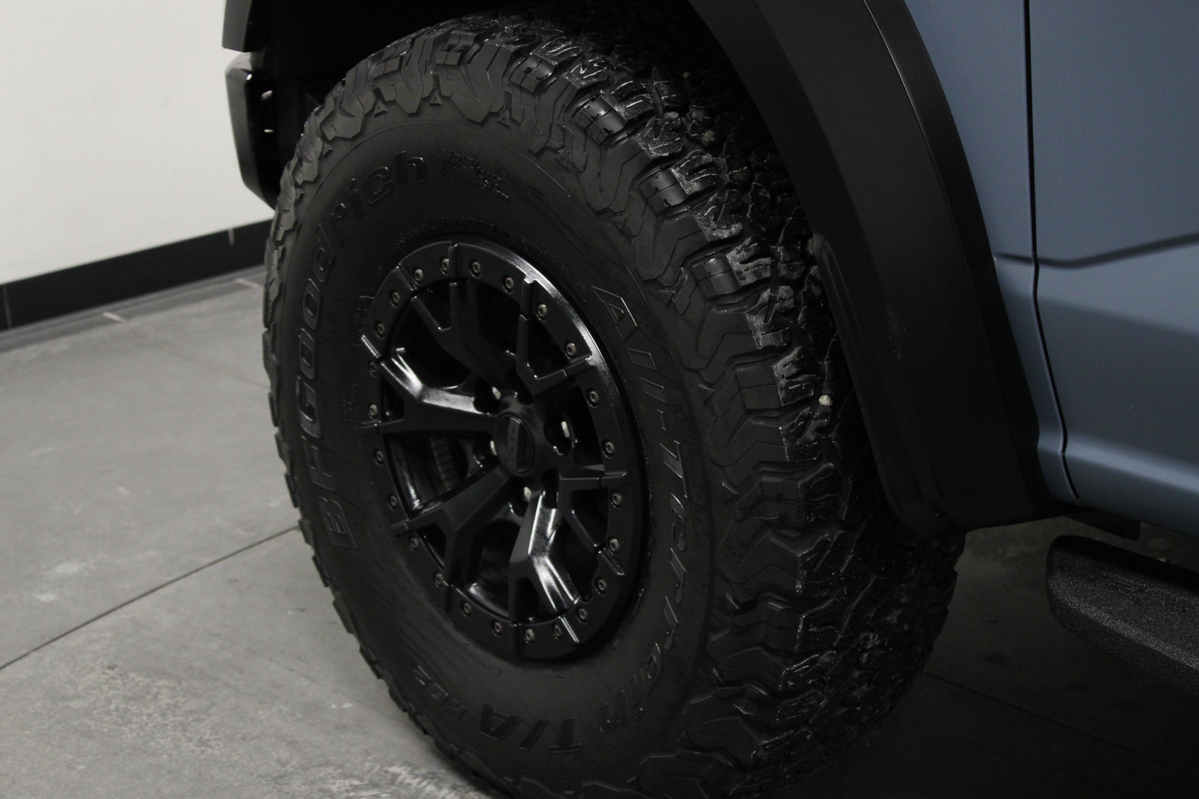 Used 2023 Ford F150 Raptor w/ Equipment Group 802A Raptor R AWD/4WD image 10