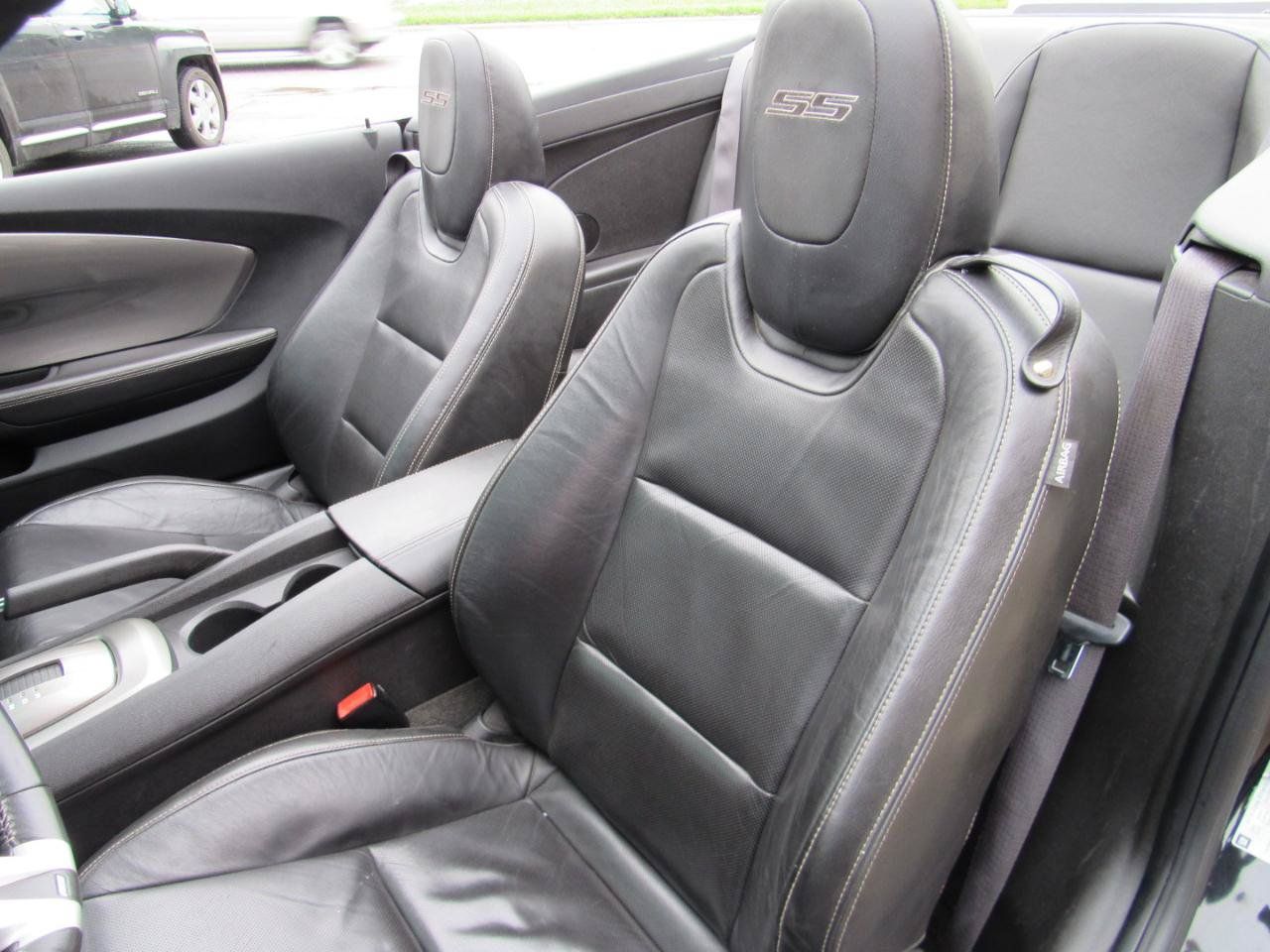 Used 2011 Chevrolet Camaro SS w/ RS Package RWD image 28