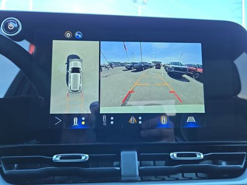 New 2026 Chevrolet Equinox LT w/ Convenience Package II image 26