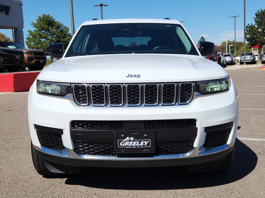 Used 2022 Jeep Grand Cherokee L Laredo w/ Luxury Tech Group I AWD/4WD image 5