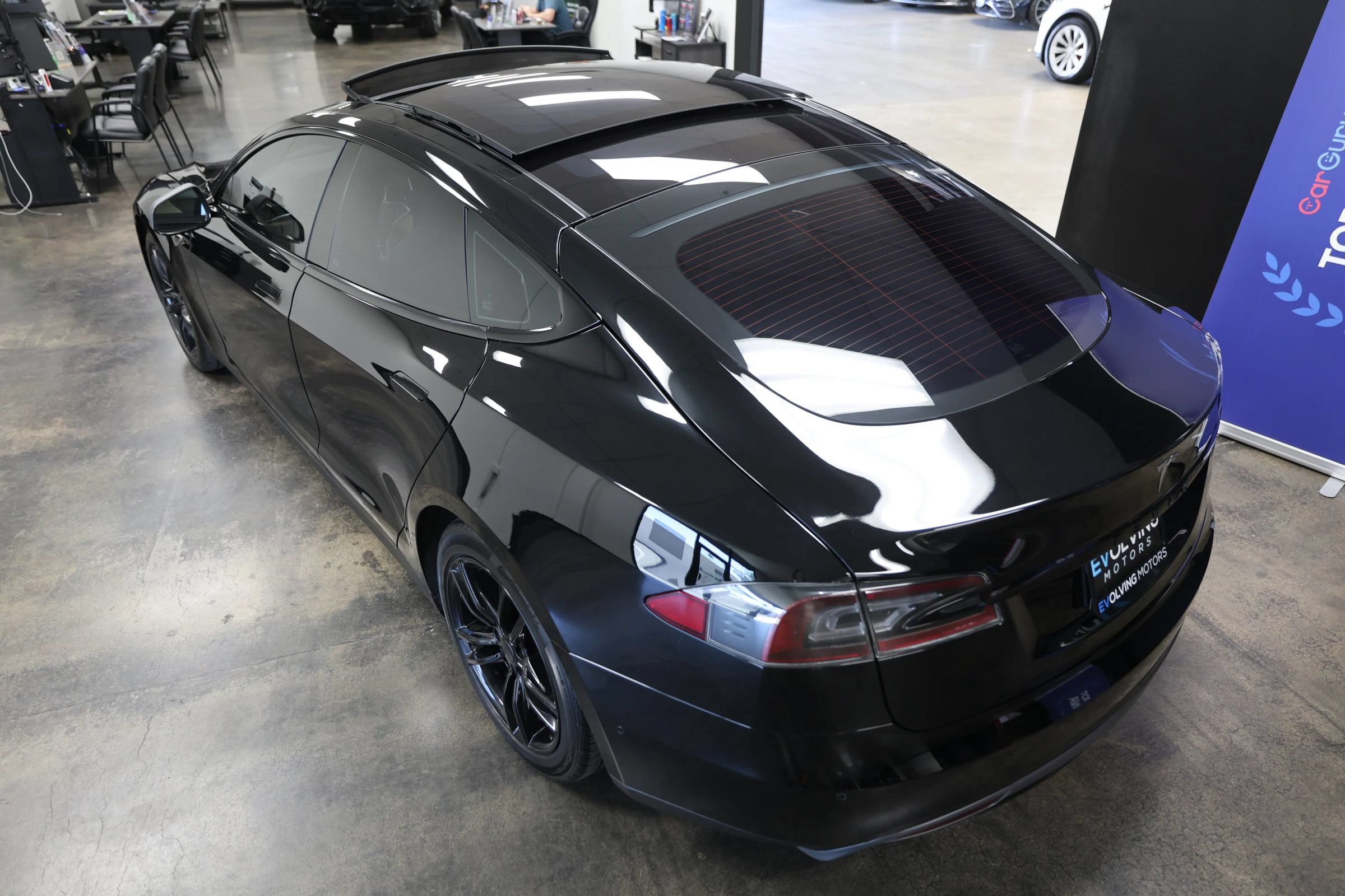 Used 2015 Tesla Model S 85 RWD image 22