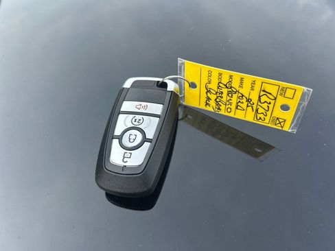 Used 2025 Ford Bronco Outer Banks AWD/4WD image 29