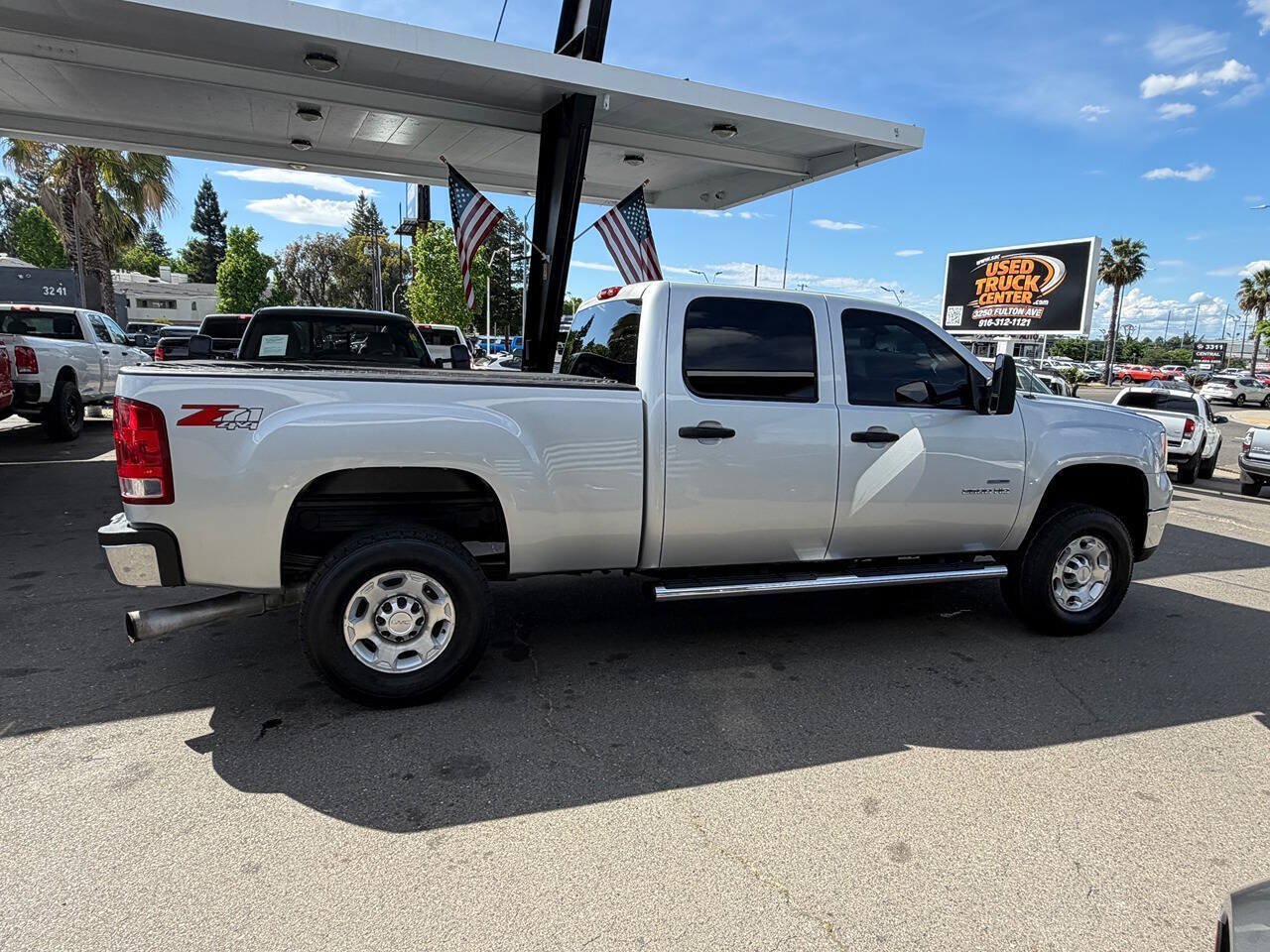 Used 2010 GMC Sierra 2500 SLE w/ Suspension Package, Off-Road AWD/4WD image 51