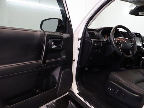 Used 2021 Toyota 4Runner TRD Off-Road Premium image 7