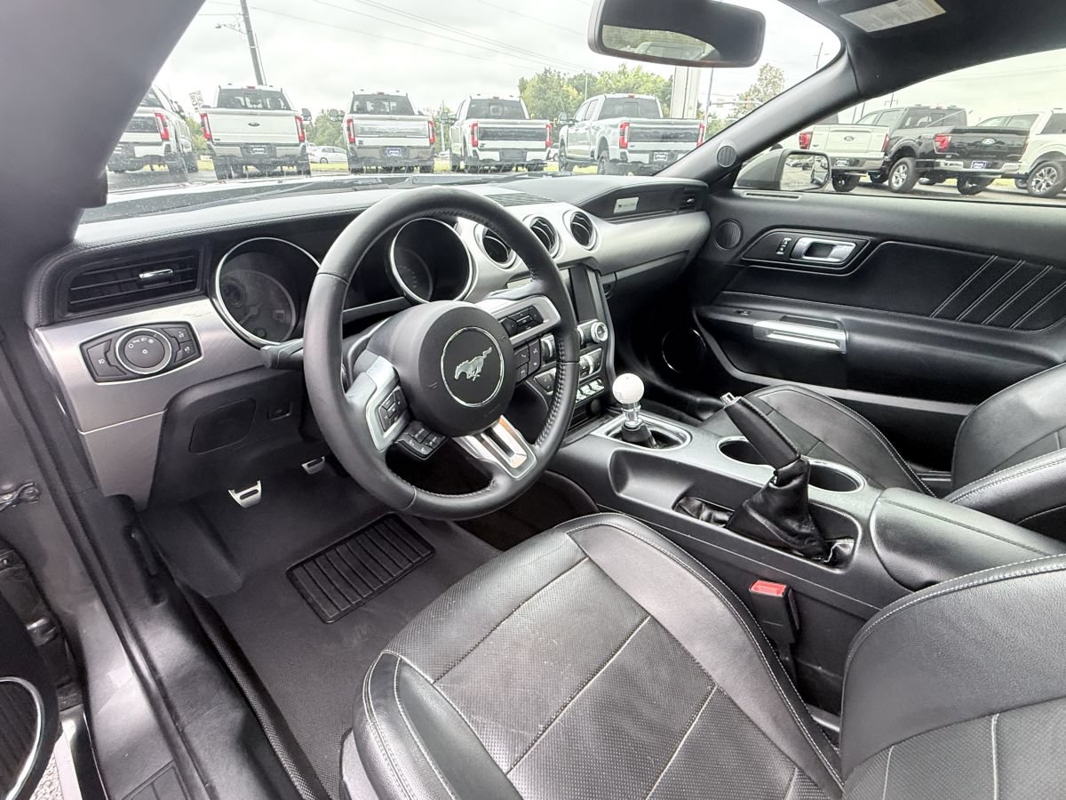Used 2018 Ford Mustang GT Premium RWD image 9