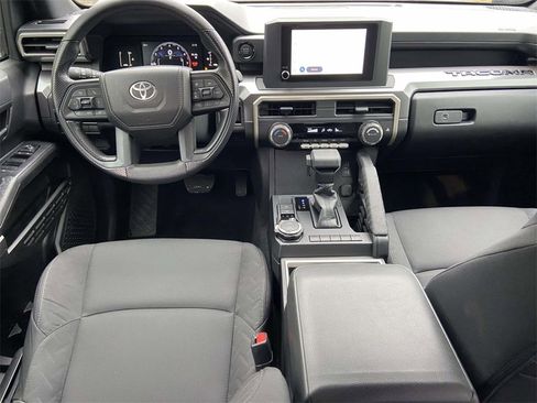 Used 2025 Toyota Tacoma SR5 image 10
