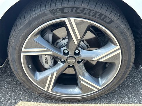 Used 2025 Genesis GV80 3.5T Prestige AWD/4WD image 12