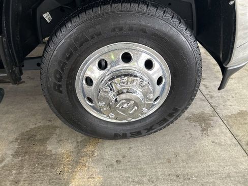 Used 2025 RAM 3500 Tradesman image 26