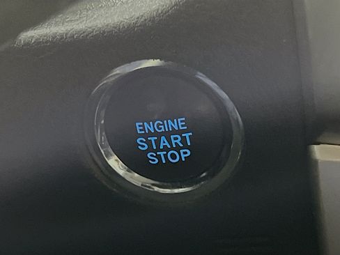 Used 2018 Toyota 4Runner Limited AWD/4WD image 23