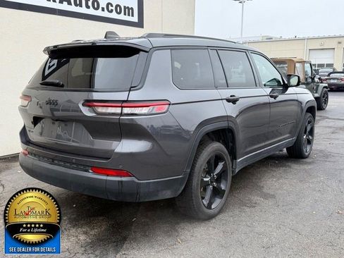 Used 2023 Jeep Grand Cherokee L Laredo image 3