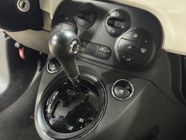 Used 2015 FIAT 500 Turbo w/ Comfort/Convenience Group FWD image 29