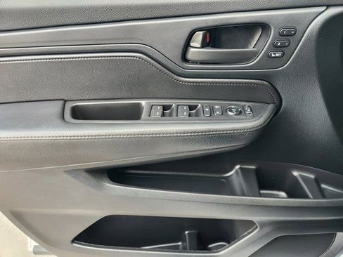 Used 2023 Honda Odyssey Sport image 25