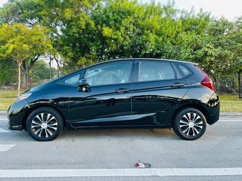 Used 2019 Honda Fit LX image 2