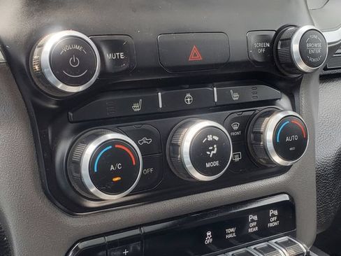 Used 2022 RAM 1500 Big Horn AWD/4WD image 24