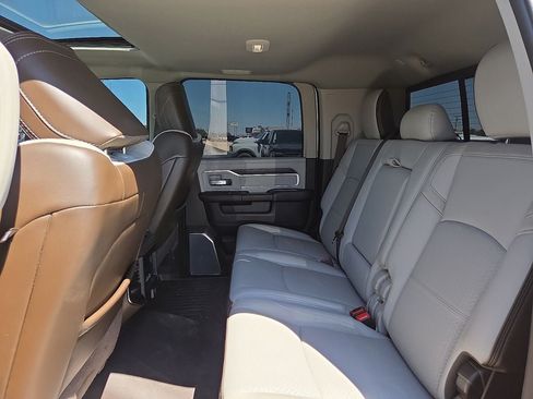 Used 2026 RAM 3500 Laramie AWD/4WD image 18