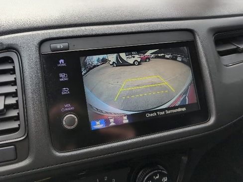 Used 2021 Honda HR-V Sport image 18