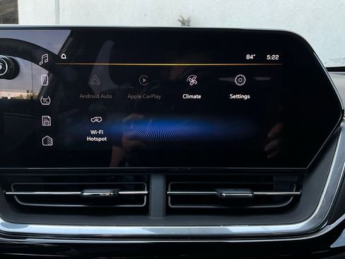 Used 2024 Chevrolet Trax RS w/ Sunroof Package image 30