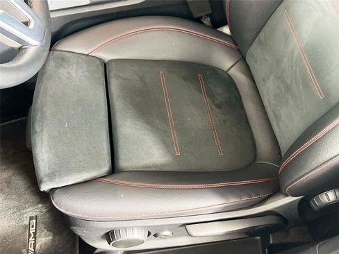 Used 2022 Mercedes-Benz GLB 250 4MATIC image 20