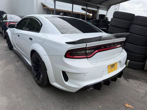 Used 2023 Dodge Charger Scat Pack RWD image 3
