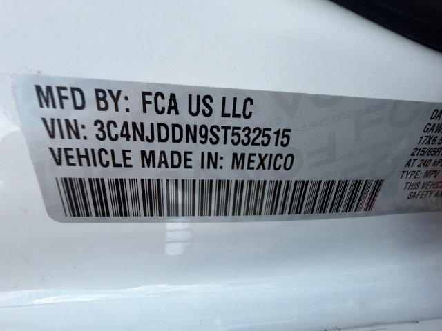 Used 2025 Jeep Compass Trailhawk AWD/4WD image 32
