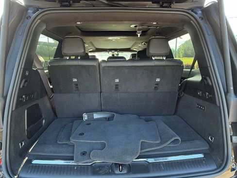 Used 2024 Jeep Grand Wagoneer Series III w/ Rear Seat Video Group 1 AWD/4WD image 13