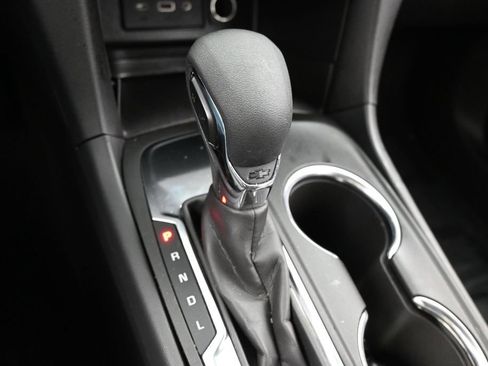 Used 2024 Chevrolet Equinox LS w/ LS Convenience Package FWD image 21